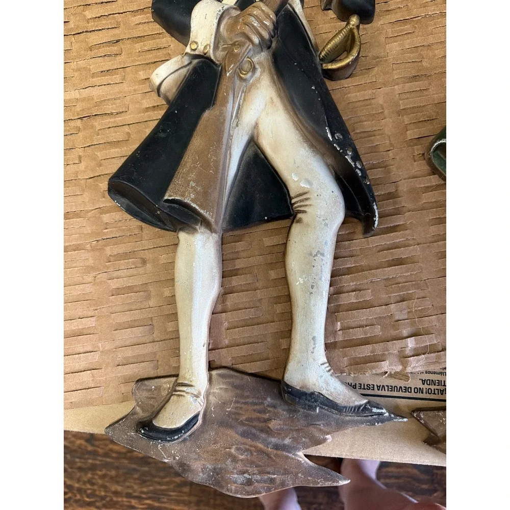 Vintage Sexton Cast Metal Revolutionary War Soldiers Wall Plaques Set of 2